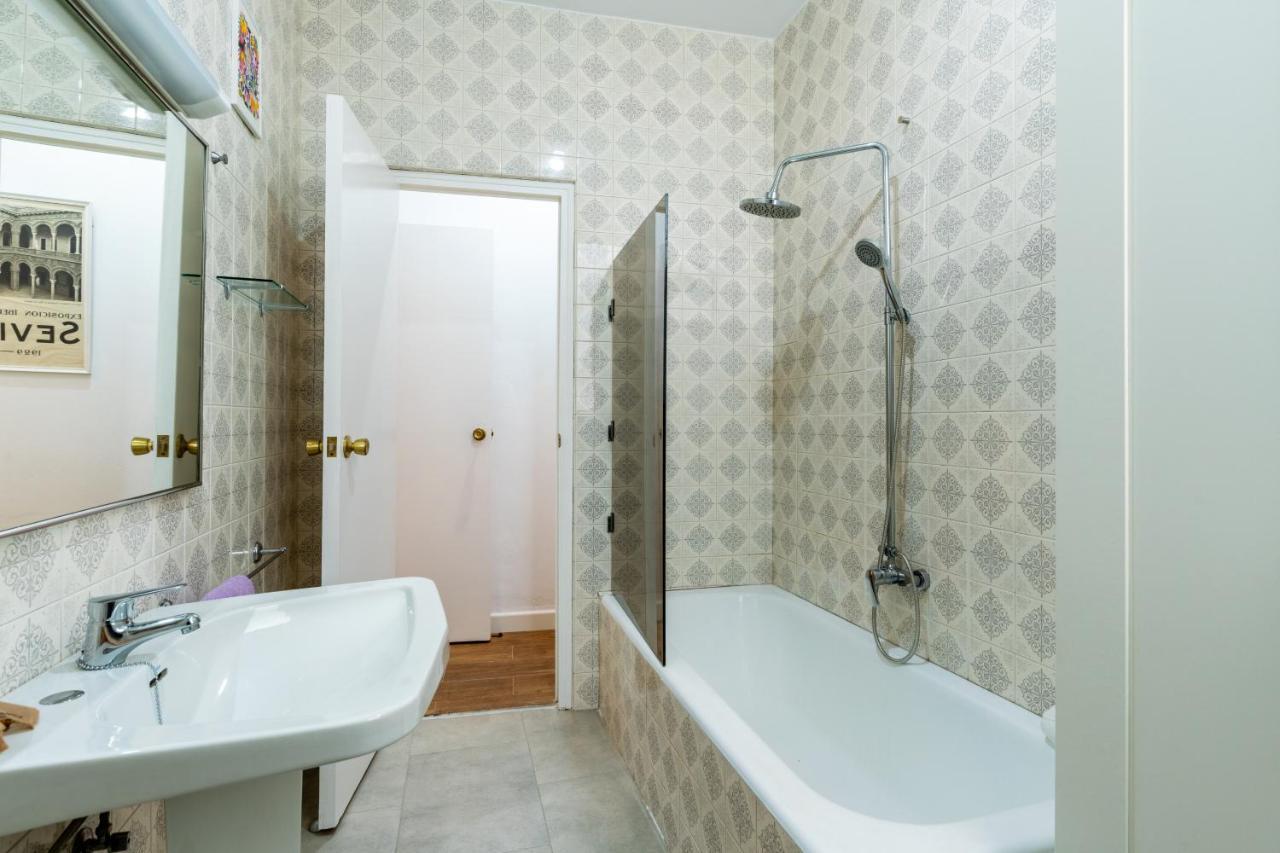 Aoa Conde De Ibarra Apartment Seville Ngoại thất bức ảnh